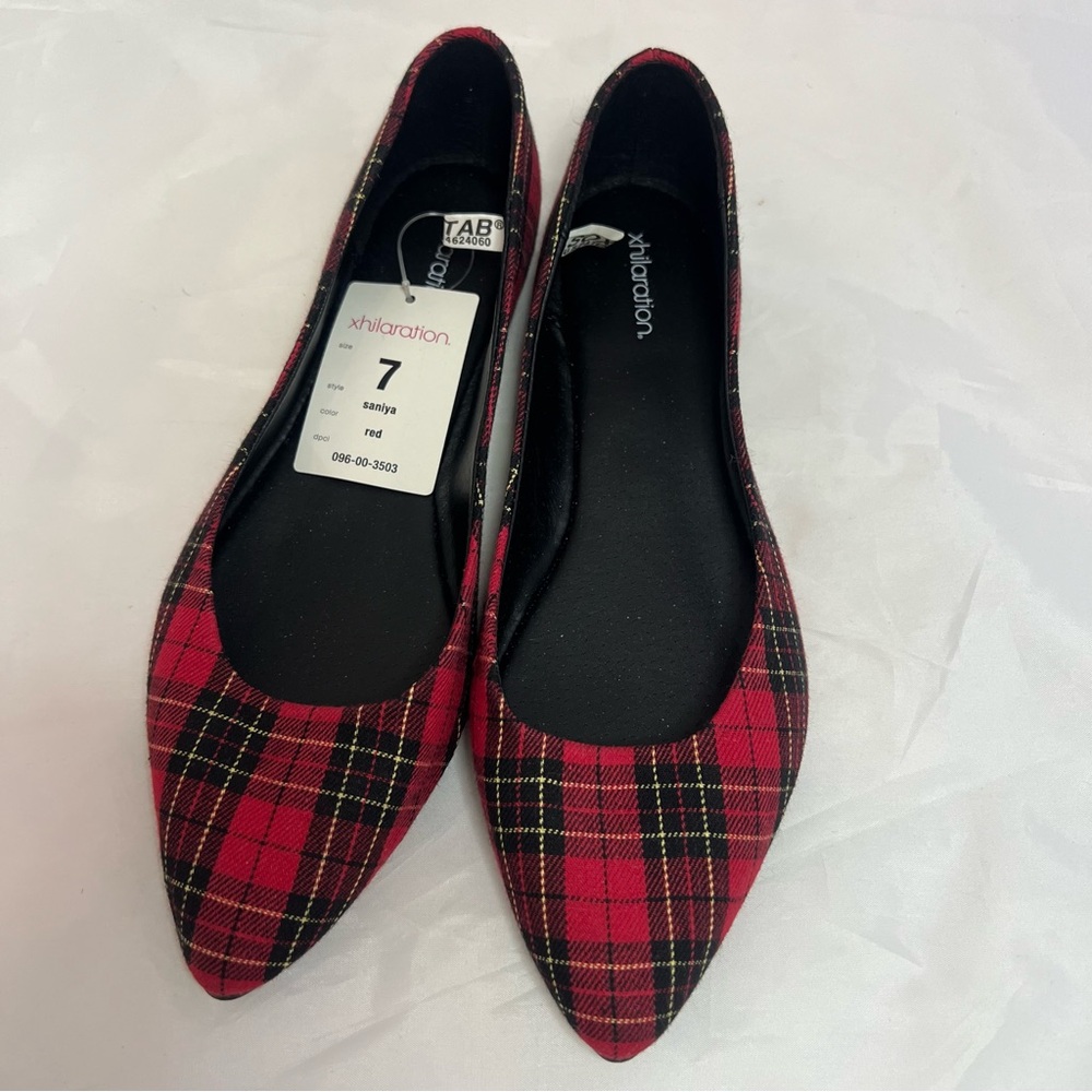 SOLD Xhilaration Soxtab Women's Red Plaid Flats Size 7